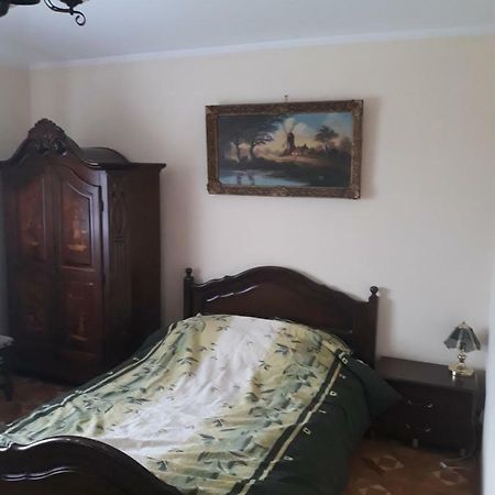Uniejow Pensjonat Pod Milorzebem Buitenkant foto